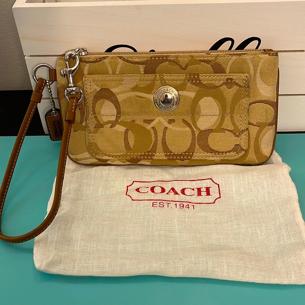 Coach signature optic print wristlet